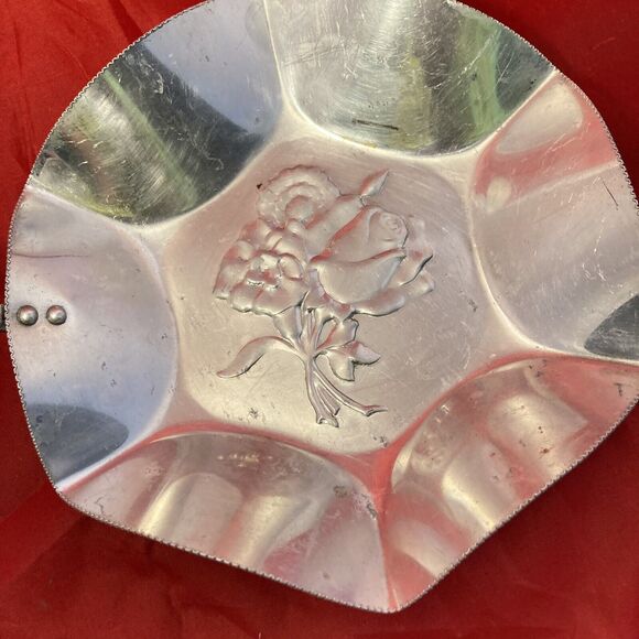 Vintage Nasco Aluminum Candy Dish Made in Italy Rose Design Beveled Edges - Picture 3 of 8